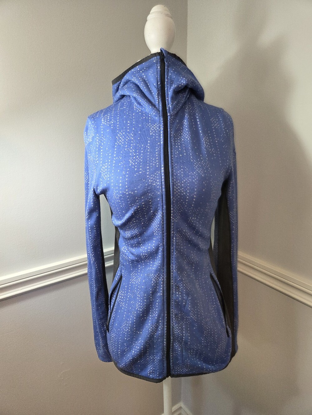 S Icebreaker Hoodie